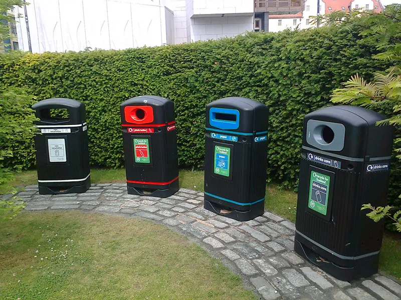 Contenedores de reciclaje
