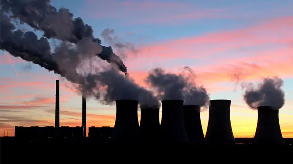 ¿Cómo se tratan los residuos industriales?