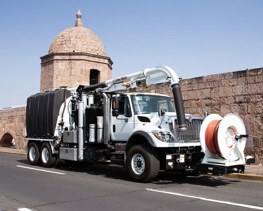 maquinaria especializada en la limpieza de alcantarillado - CAMEL MAX 1200