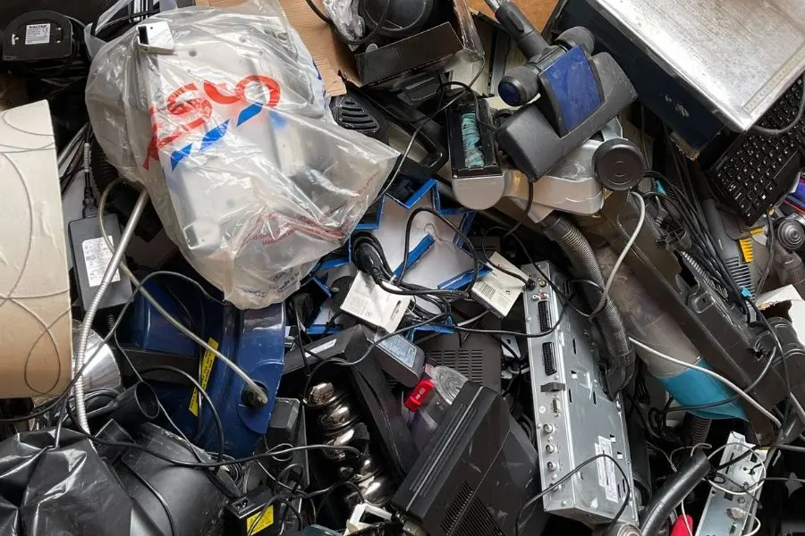 desechar aparatos electrónicos
